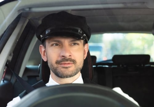 What is difference between chauffeur and driver?